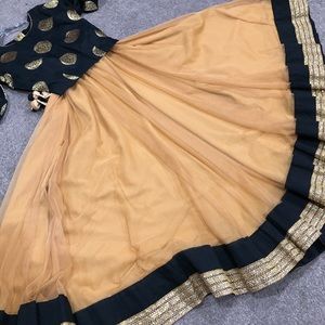Netted lehenga & crop top